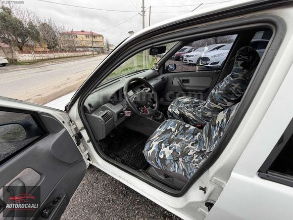 AUTO KOCAALİ CLİO 1.4 İ KLİMALI KREDİ KARTINA 12 TAKSİT