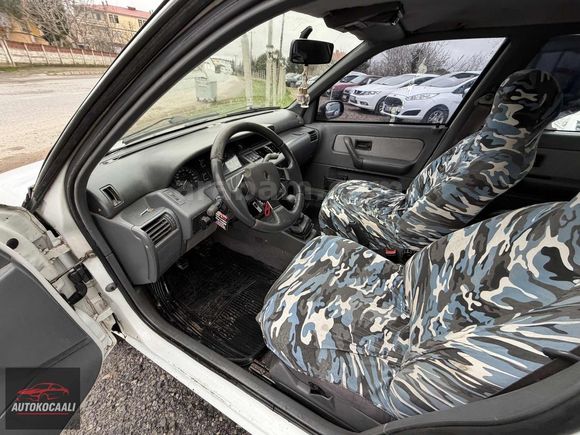AUTO KOCAALİ CLİO 1.4 İ KLİMALI KREDİ KARTINA 12 TAKSİT