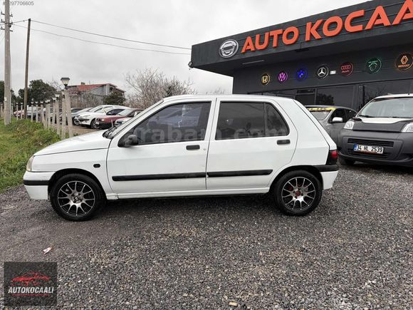 AUTO KOCAALİ CLİO 1.4 İ KLİMALI KREDİ KARTINA 12 TAKSİT