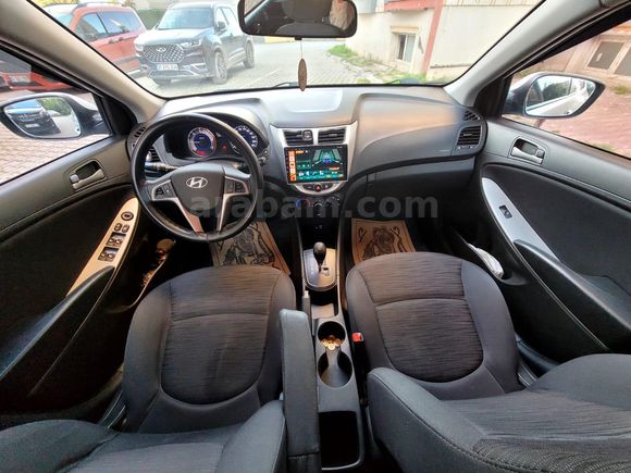 2018 MODEL DÜŞÜK KM Lİ DİZEL OTOMATİK VİTES ACCENT BLUE