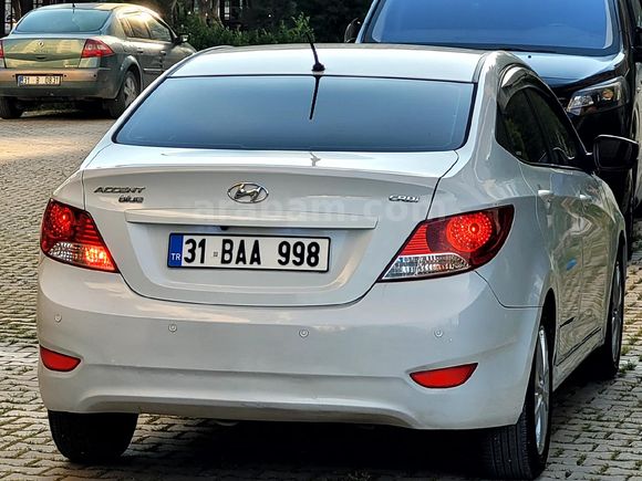 2018 MODEL DÜŞÜK KM Lİ DİZEL OTOMATİK VİTES ACCENT BLUE