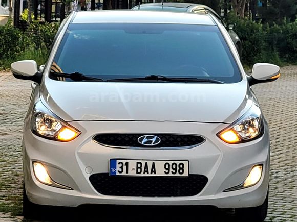 2018 MODEL DÜŞÜK KM Lİ DİZEL OTOMATİK VİTES ACCENT BLUE