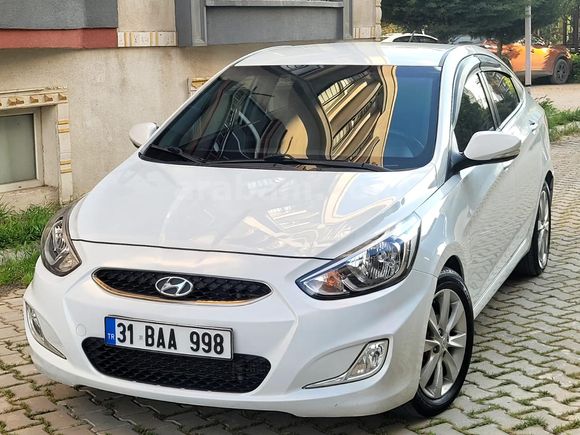 2018 MODEL DÜŞÜK KM Lİ DİZEL OTOMATİK VİTES ACCENT BLUE