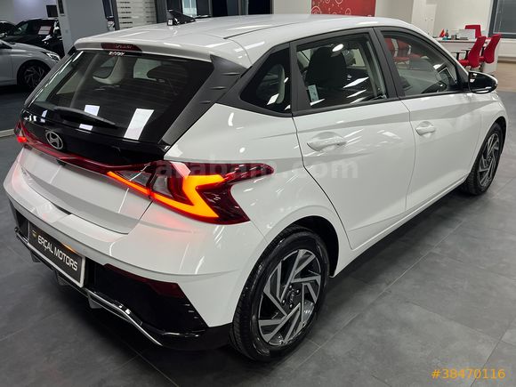 ERÇAL:2025 HYUNDAI İ20 1.0 T-GDI STYLE+BOYASIZ+0.99+K/K TAKSİT