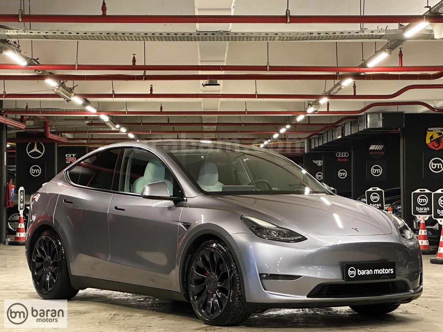 Galeriden Tesla Model Y Performance (Legacy) 2023 Model İstanbul 21.654 km Gri 3
