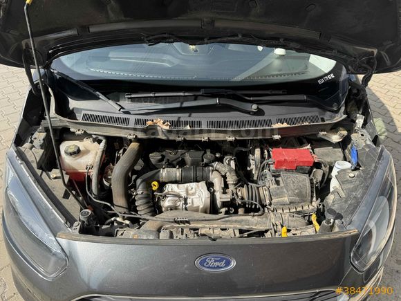 GARAJCAN DAN HATASIZ BOYASİZ DUŞUK  KM FORD COURİER