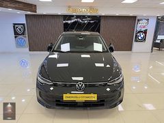 2024 MODEL GOLF İLK SAHİBİNDEN ÇİZİKSİZ HATASIZ ÖZEL RENK