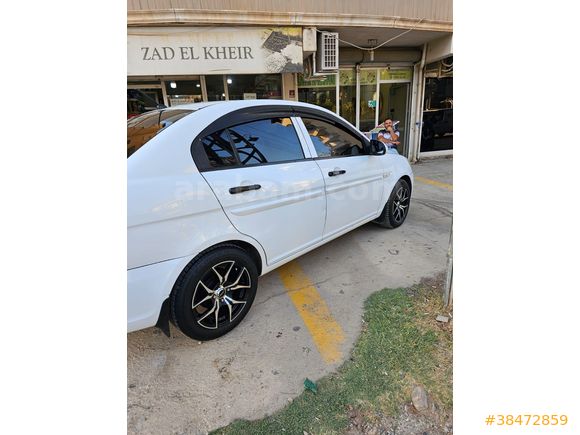 Sahibinden Hyundai Accent Era 1.5 CRDi-VGT Team 2010 Model  360.000 km Beyaz conta yaktı o yüzden fiyat uygun tutuldu 20 bin masrafı var