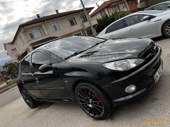 Sahibinden Peugeot 206 1.4 HDi Feline 2005 Model  278.000 km Siyah