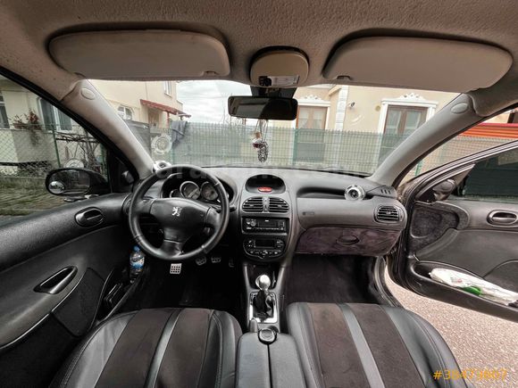 Sahibinden Peugeot 206 1.4 HDi Feline 2005 Model  278.000 km Siyah