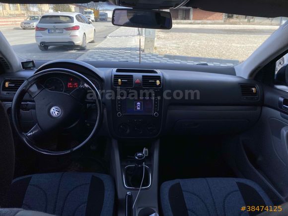 VOLKSWAGEN JETTA 2008 HATASIZ TEK PARÇA BOYALI 