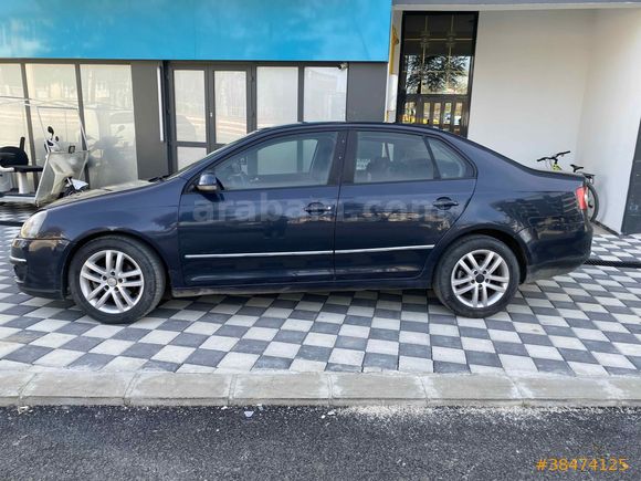 VOLKSWAGEN JETTA 2008 HATASIZ TEK PARÇA BOYALI 