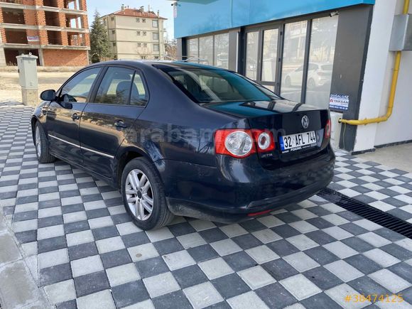 VOLKSWAGEN JETTA 2008 HATASIZ TEK PARÇA BOYALI 