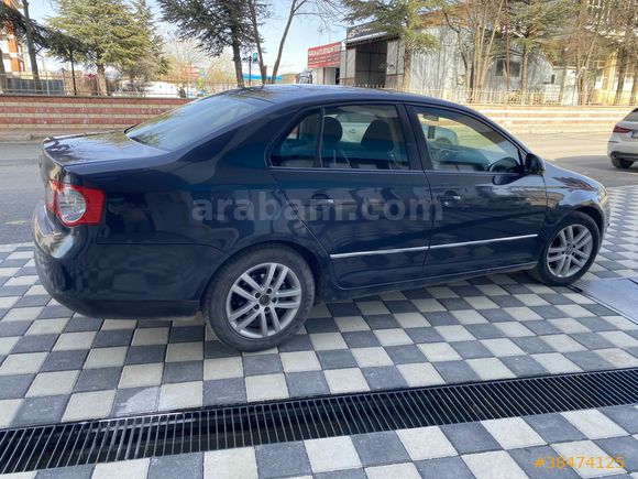 VOLKSWAGEN JETTA 2008 HATASIZ TEK PARÇA BOYALI 