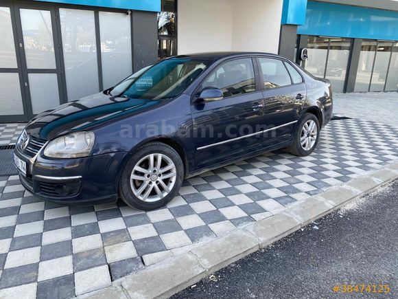 VOLKSWAGEN JETTA 2008 HATASIZ TEK PARÇA BOYALI 