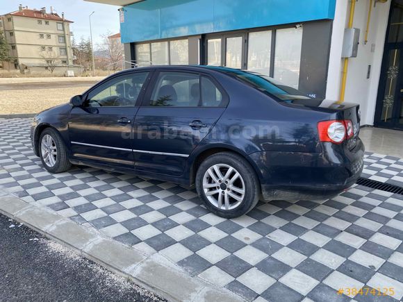 VOLKSWAGEN JETTA 2008 HATASIZ TEK PARÇA BOYALI 