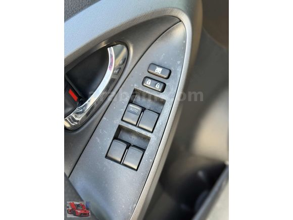 EMSALSİZ DÜŞÜK KM SUNROOF ISITMA FULL RAV4