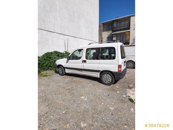 Sahibinden Peugeot Partner 1.9 D 2004 Model