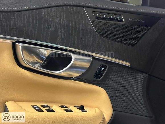 BARAN MOTORS 2023 XC90 B5 PLUS BRIGHT BOYASIZ 7 KOLTUK