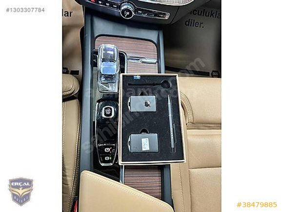ERÇAL:2024 VOLVO XC60 PLUS DARK sadece 14,000km de BOYASIZ