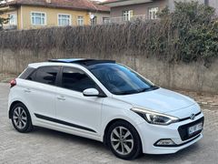 HYNDAİ İ20 HATASIZ TRAMERSİZ 96.000 KM CAM TAVAN ELİTE FULL PAKET EMİNEVİM FUZULEV UYGUN