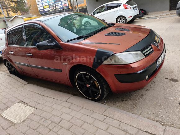 Sahibinden Renault Megane 1.6 Authentique 2004 Model  254.000 km Kırmızı