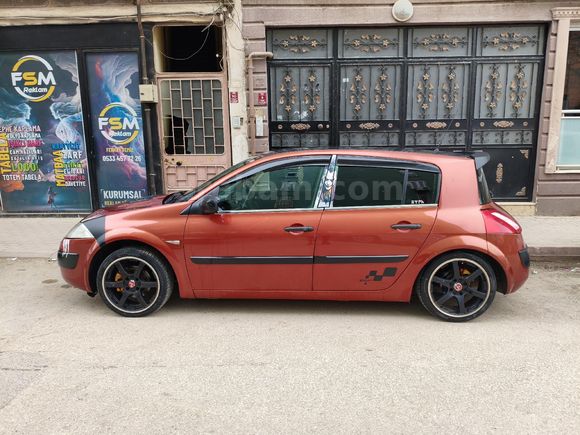 Sahibinden Renault Megane 1.6 Authentique 2004 Model  254.000 km Kırmızı