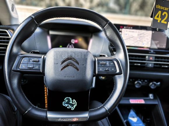 Galeriden Citroen C4 X 1.2 PureTech Shine 2024 Model Konya 25000 km Kırmızı