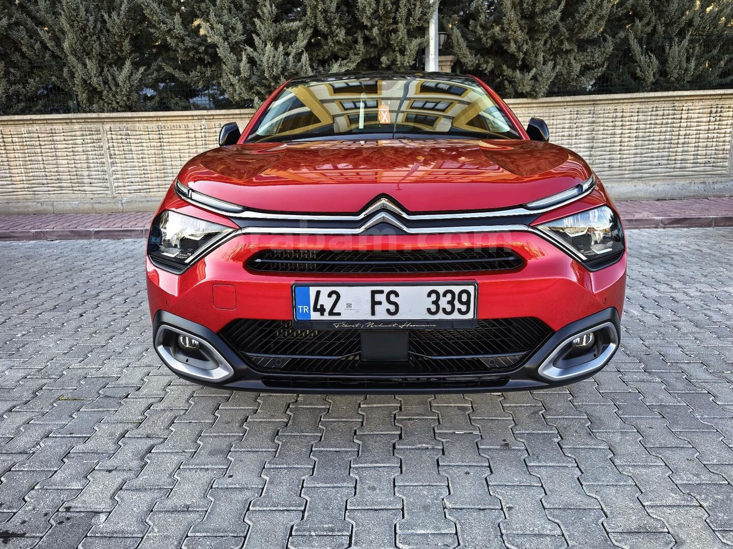 Galeriden Citroen C4 X 1.2 PureTech Shine 2024 Model Konya 27.000 km Kırmızı 2