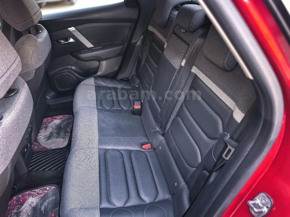 Galeriden Citroen C4 X 1.2 PureTech Shine 2024 Model Konya 25000 km Kırmızı