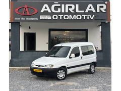 AĞIRLAR OTOMOTİV PEUGEOT PATNER CAMLIVAN UYGUN FİYAT 12 TAKSİT