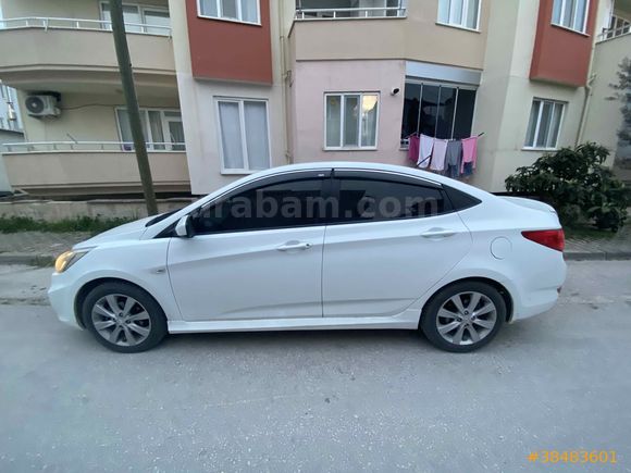 Sahibinden Hyundai Accent Blue 1.6 CRDI Mode Plus 2014 Model İzmir