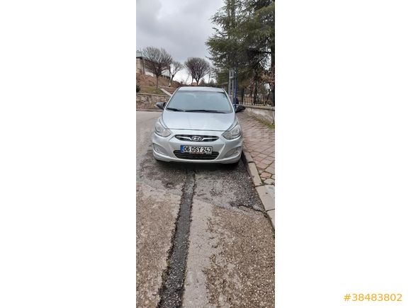 Sahibinden Hyundai Accent Blue 1.4 CVVT Prime 2012 Model