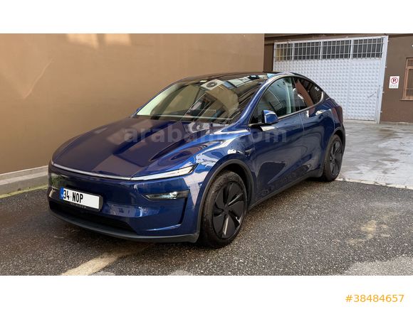 İlk Sahibi Doktordan Tesla Model Y Standart Range 2025 Model EAP