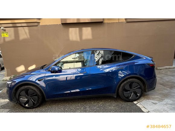 İlk Sahibi Doktordan Tesla Model Y Standart Range 2025 Model EAP
