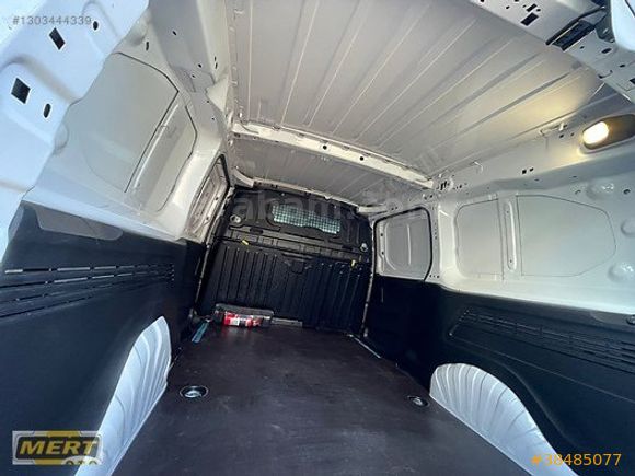 2025 OPEL COMBO CARGO 1.5D ULT.XL.18.000KM OTOMK TEMİZ BAKIMLI