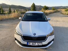 Öğretmenden Skoda Scala 1.0 TSI Comfort 2022, Yetkili Servis Bakımlı