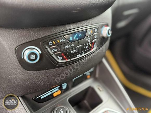 58.500 KM' de 2023 FORD COURİER 1.5 TDCİ TİTANİUM PLUS HATASIZ