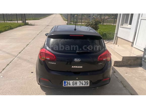 Sahibinden Kia Ceed 1.6 CRDi Concept Plus 2015 Model 