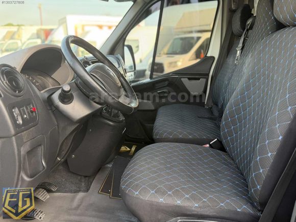 Özkardeş'den 2011 Renault Master Uzun Şasi Hatasız Boyasız""