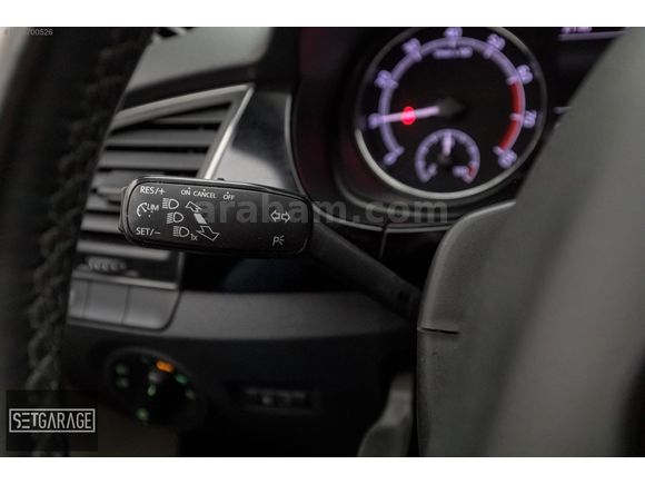 2018 SCODA FABİA COMBİ STYLE 1.0 TSİ BOYASIZ SERVİS BAKIMLI