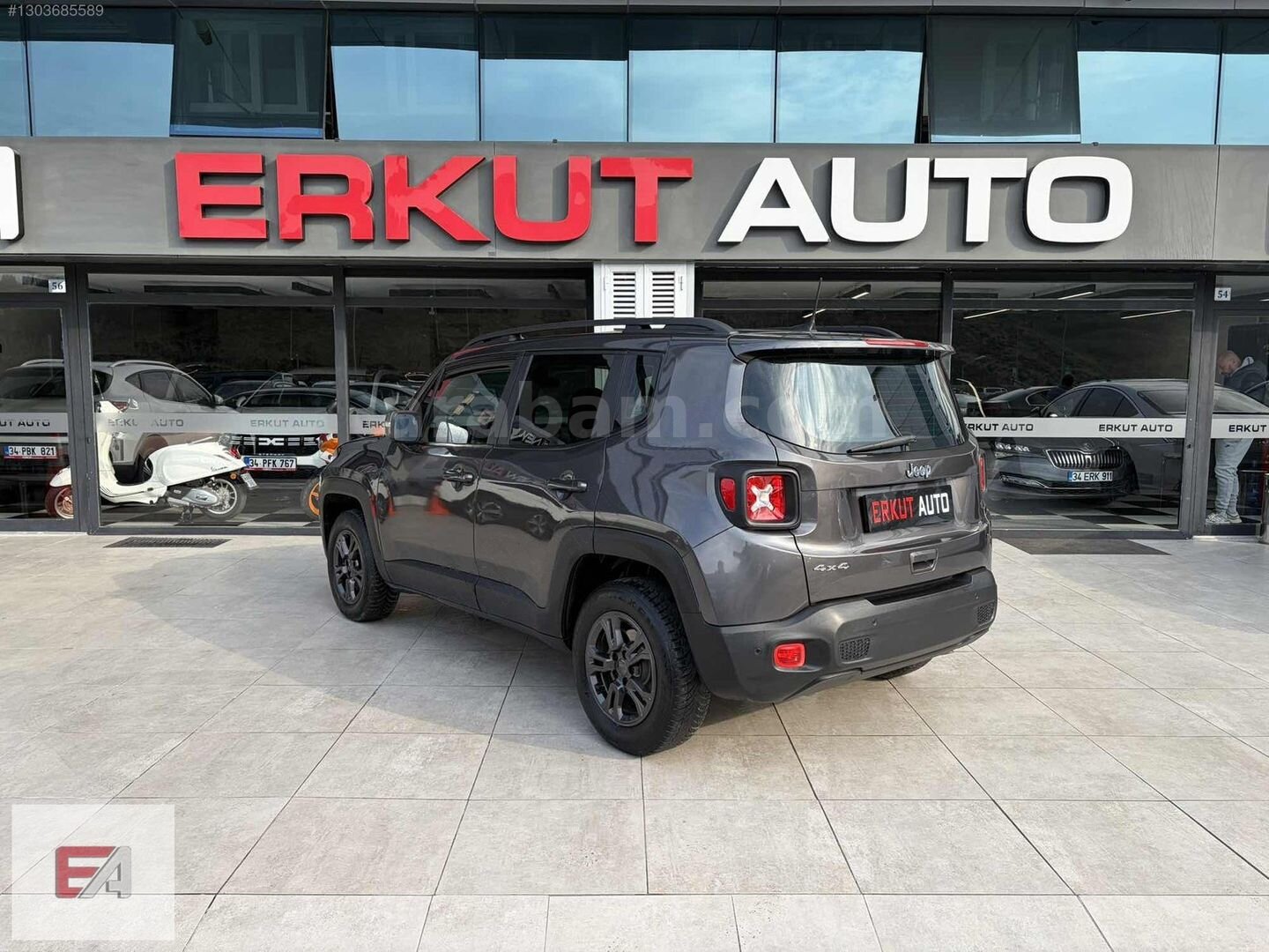 Galeriden Jeep Renegade 1.3 T Longitude 2020 Model İstanbul 113.000 km Siyah 6