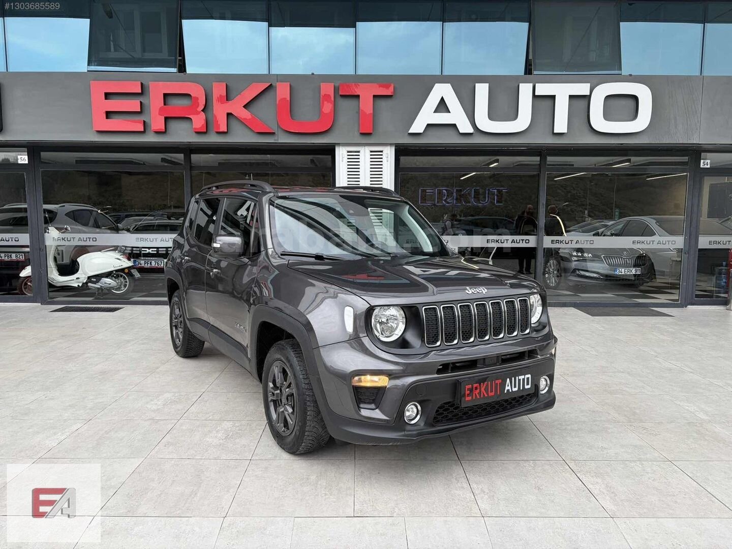 Galeriden Jeep Renegade 1.3 T Longitude 2020 Model İstanbul 113.000 km Siyah 1