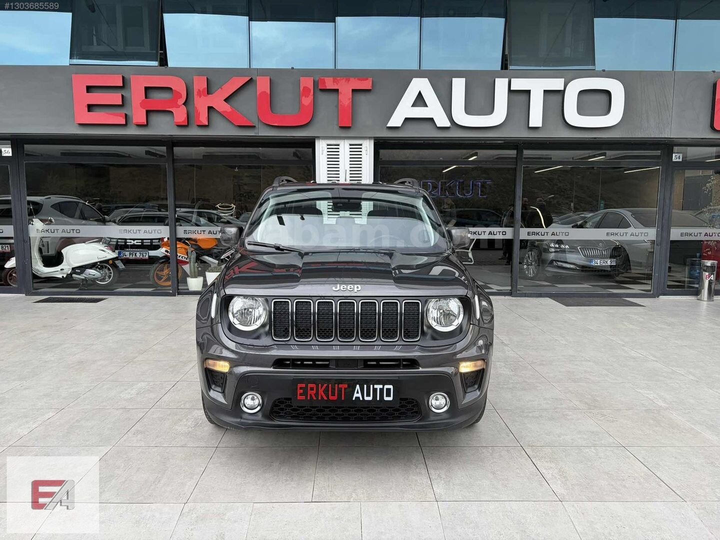 Galeriden Jeep Renegade 1.3 T Longitude 2020 Model İstanbul 113.000 km Siyah 2