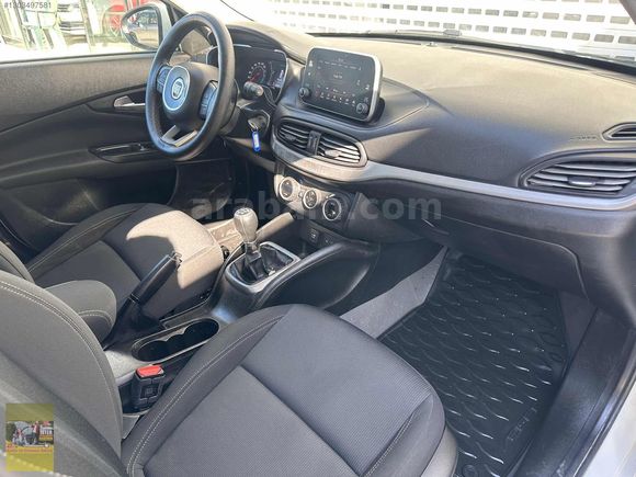 KOZCUOĞLU'DAN 2019 FİAT EGEA 1.3 MULTİJET URBAN 155 BİN KM'DE