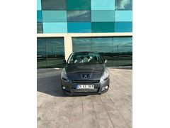 Sahibinden Peugeot 5008 1.6 HDi Premium Pack 2010 Model  213.000 km Gri