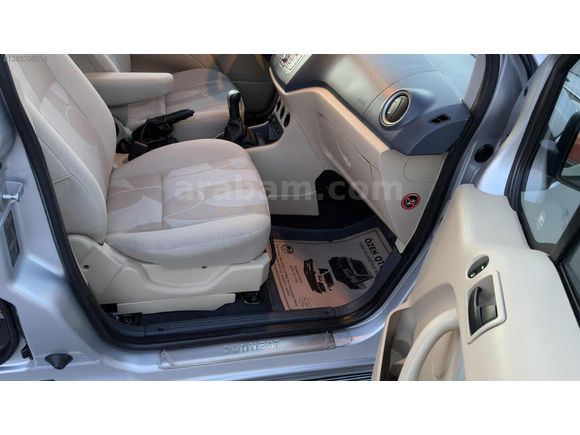 Özen otomotiv den 2012 silver sadece 188.000 km de