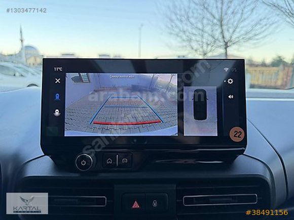 2025 COMBO 1.5 D ULTİMATE+CAM TAVAN BOYASIZ HATASIZ KARTAL AUTO