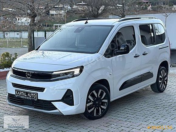 2025 COMBO 1.5 D ULTİMATE+CAM TAVAN BOYASIZ HATASIZ KARTAL AUTO