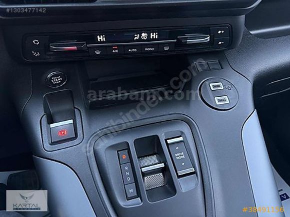 2025 COMBO 1.5 D ULTİMATE+CAM TAVAN BOYASIZ HATASIZ KARTAL AUTO